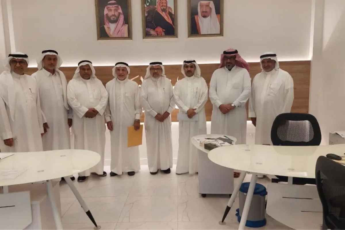 شراكة بين «الفردوس» و«سيهات الاجتماعية» لتشغيل وصيانة المقبرة