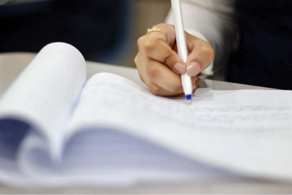 الطالبة الغزوي تتأهل للمرحلة الختامية من منافسات اللغة العربية على مستوى المملكة