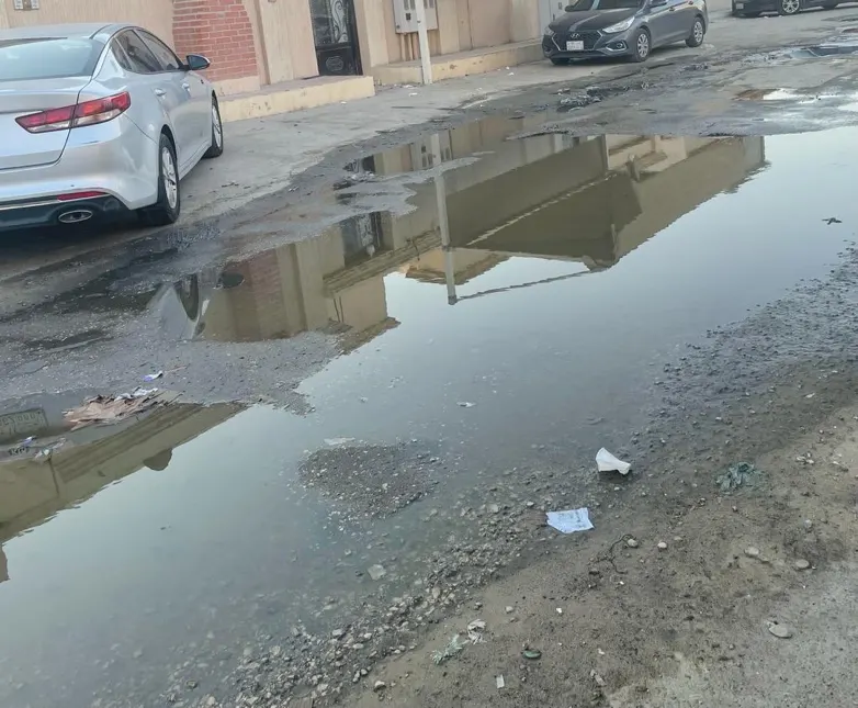 استشاري يحذر: المياه الملوثة بيئة خصبة لنمو البكتيريا