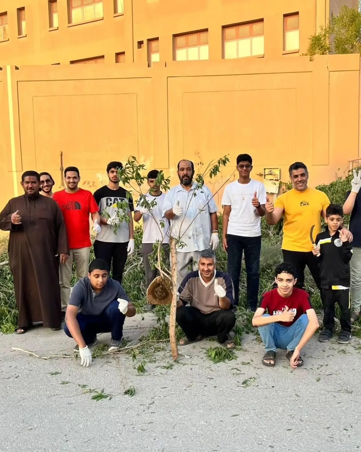 الجارودية.. حملة تطوعية لتنظيف المدرسة المتوسطة للبنات