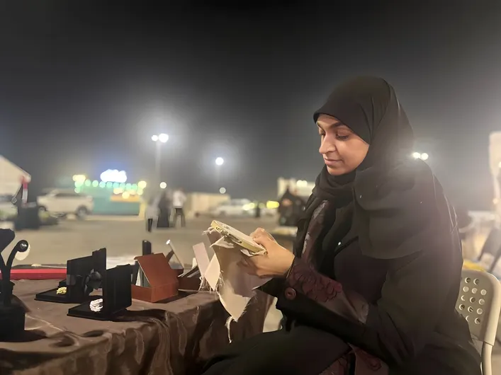 آل نصر تبدع في التطريز الإلكتروني وتطمح للوصول للعالمية
