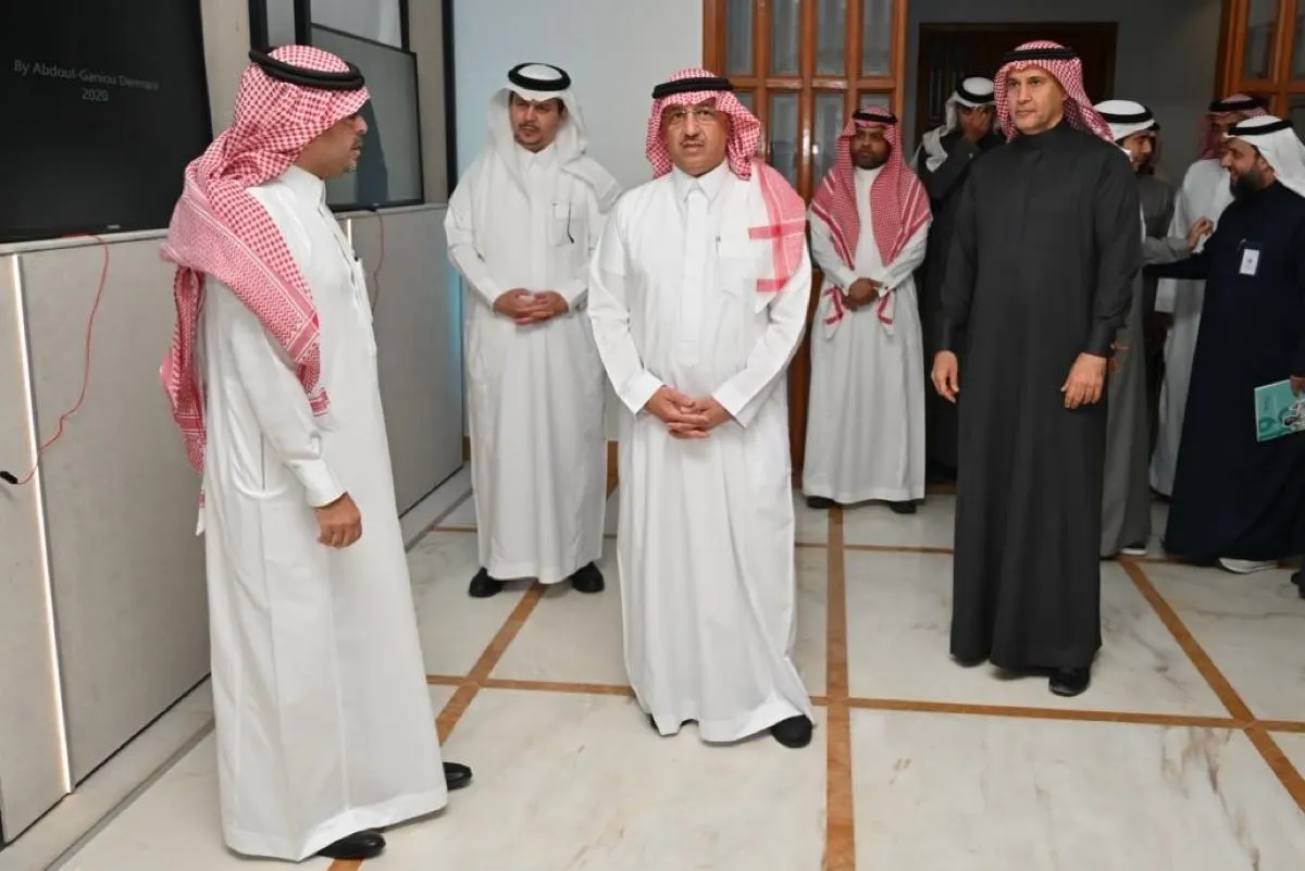 بحضور وزير التعليم.. ورشة عمل وجلسة حوارية تناقش مستقبل الفن المعاصر بالأحساء