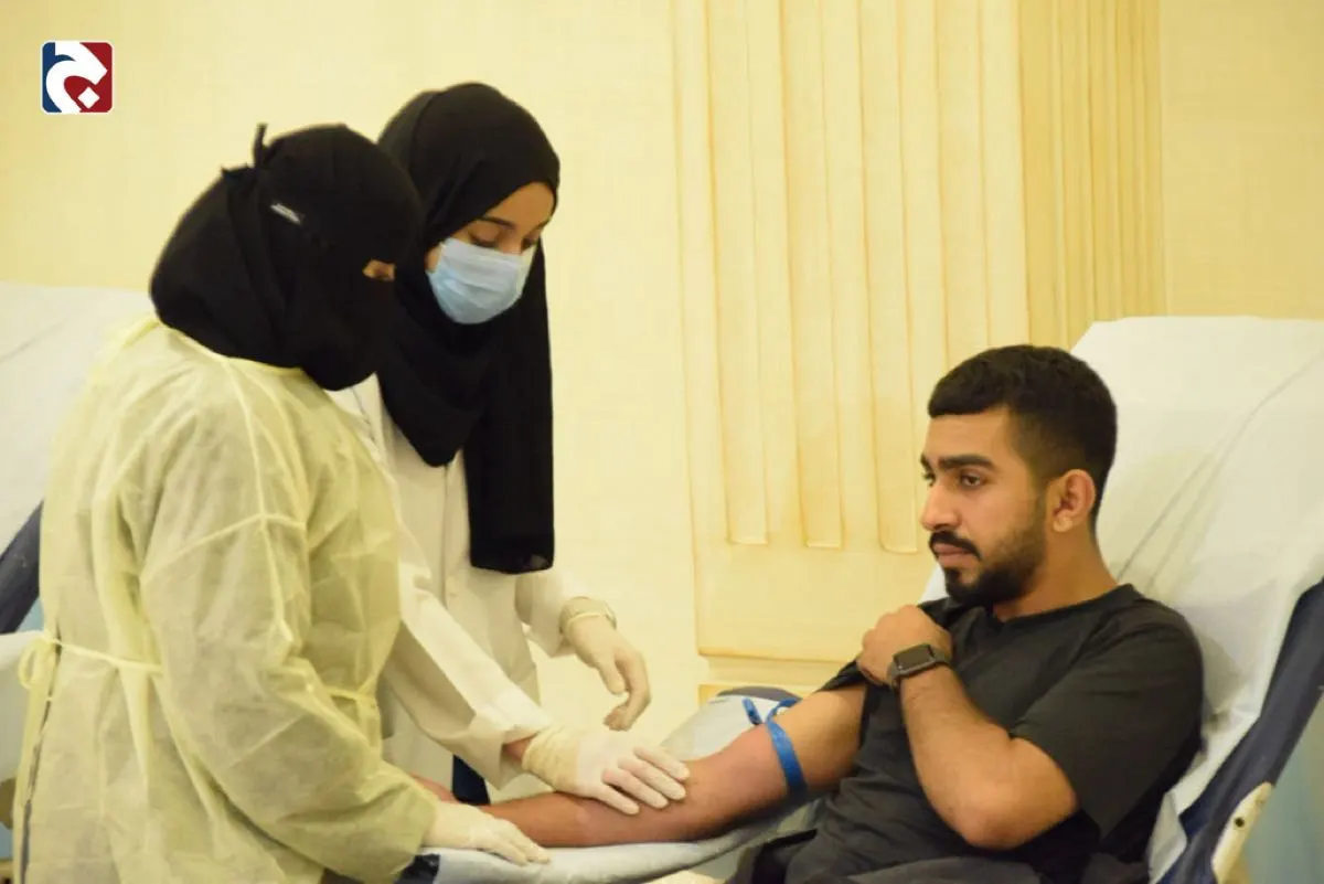 بالصور.. قبول 62 متبرع بالدم في أول ليال حملة الملاحة