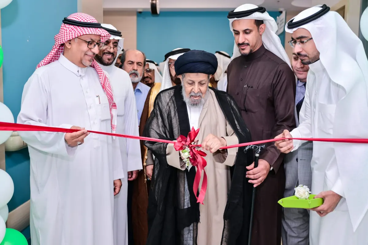 بالصور.. السيد علي السلمان يفتتح قسم الغسيل الكلوي في ”مستشفى دار عافية“ بالدمام