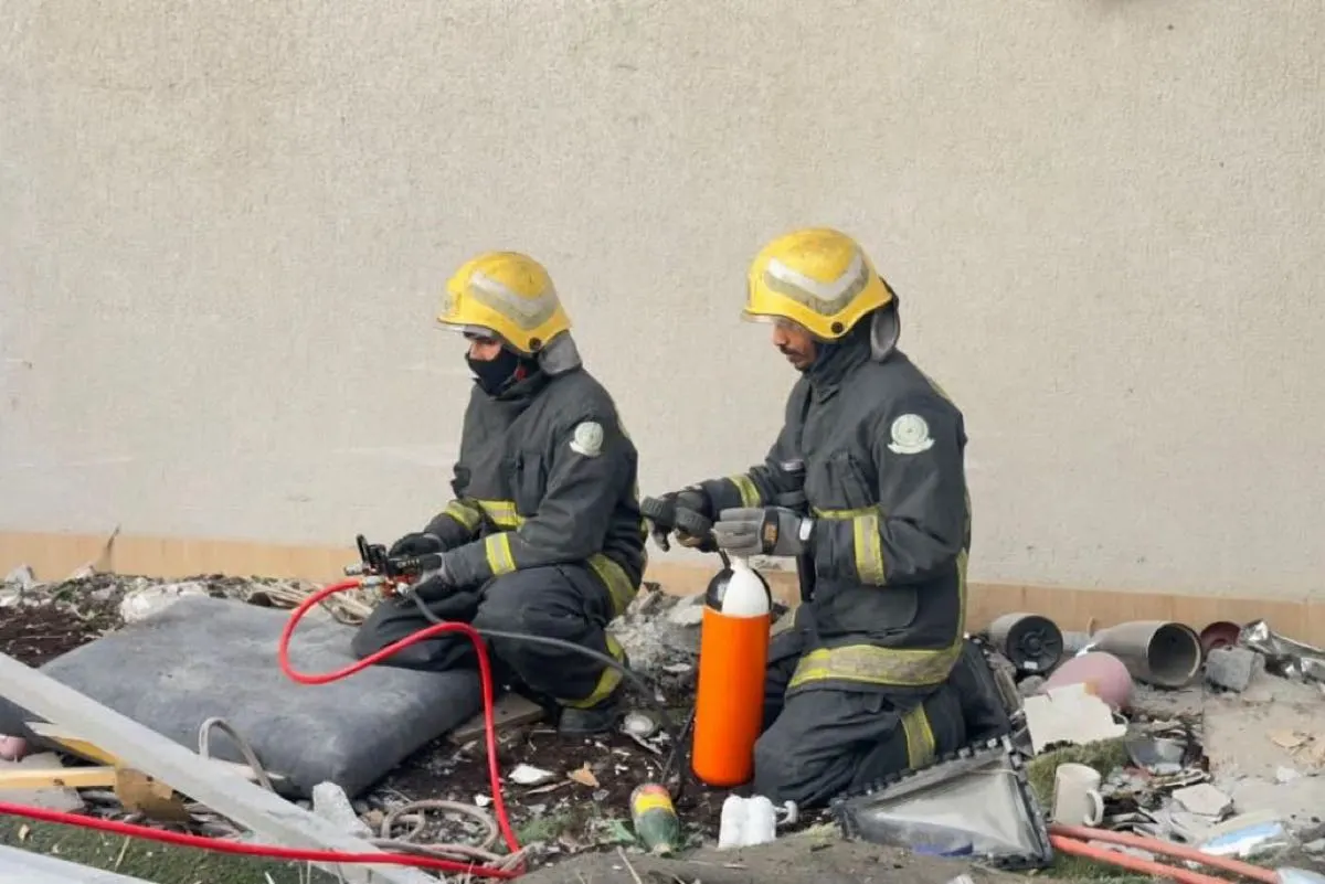 الخبر.. اشتعال لحظي في منزل يصيب شخصين