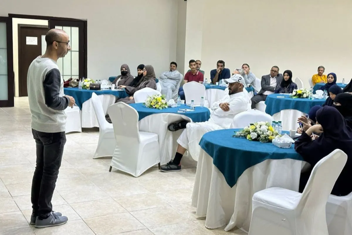 6 خطوات.. تدريب 35 عضوًا ب «مسعفون بلا حدود» على الإلقاء