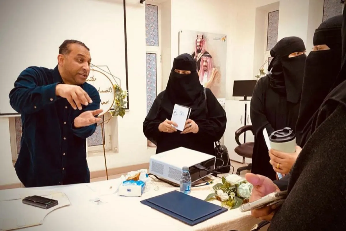 40 متدرب في ورشة ”تصوير المنتجات“ ب ”ضمان القطيف“
