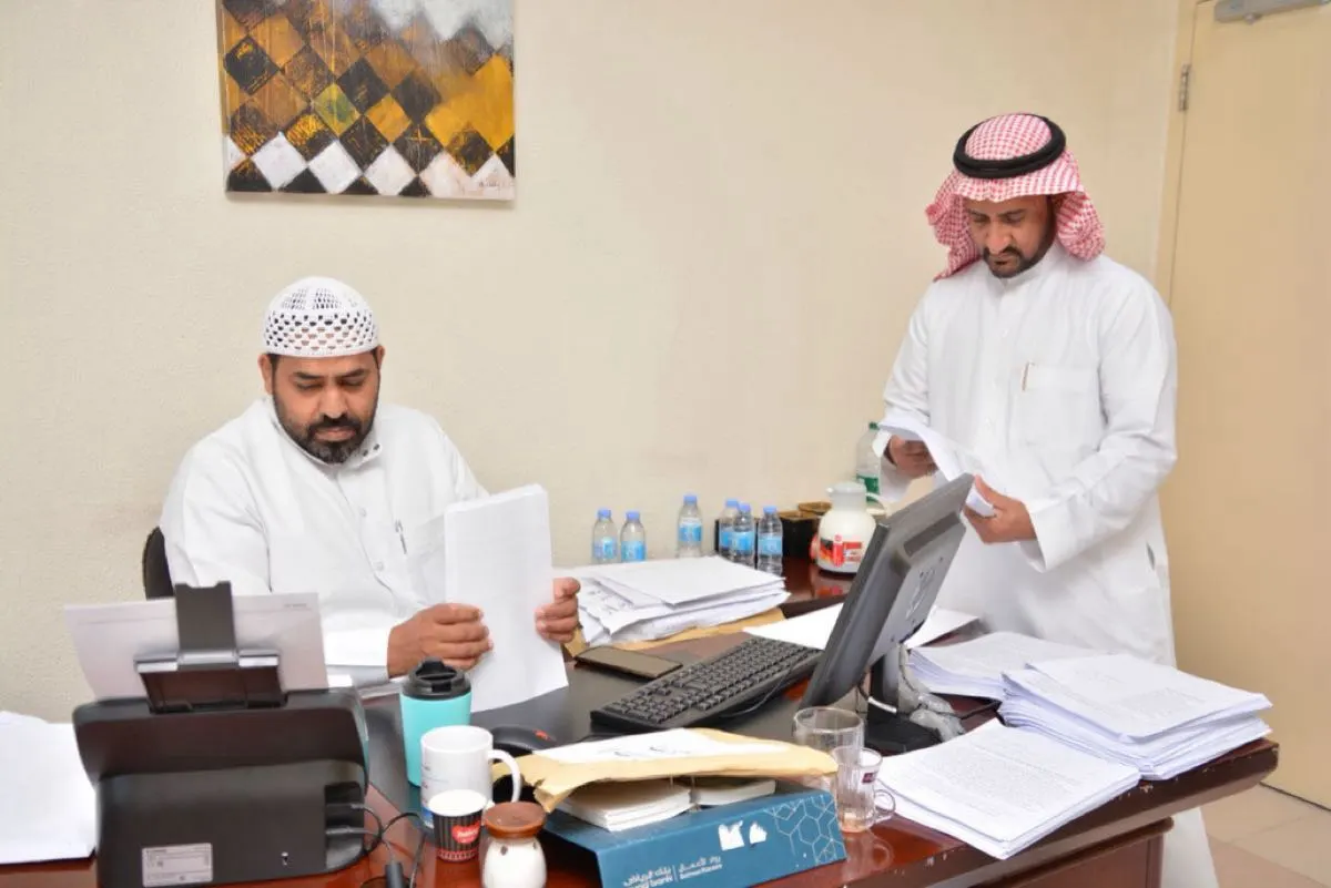 القطيف.. تصحيح 27 ألف ورقة اختبار تشخيصي في يوم واحد