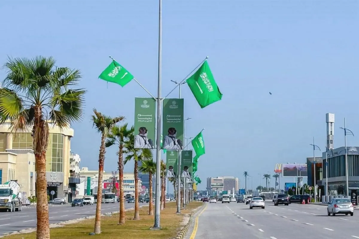 الشرقية.. إنارات وأعلام ومجسمات جمالية احتفاءً ب «يوم التأسيس»