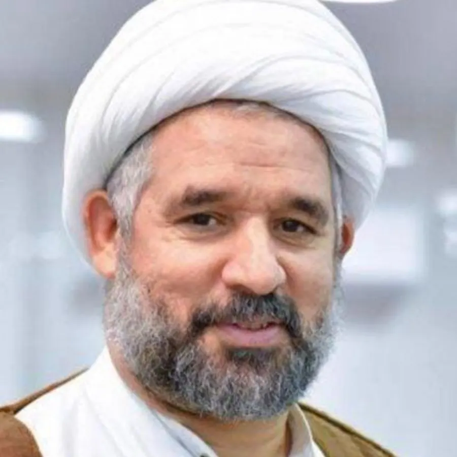 قامة وطنية عملت بصمت