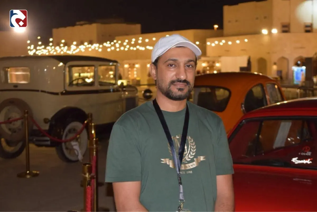 سيارات كلاسيكية ورياضية تُزين ”حرفيون 3“ احتفاءً بيوم التأسيس