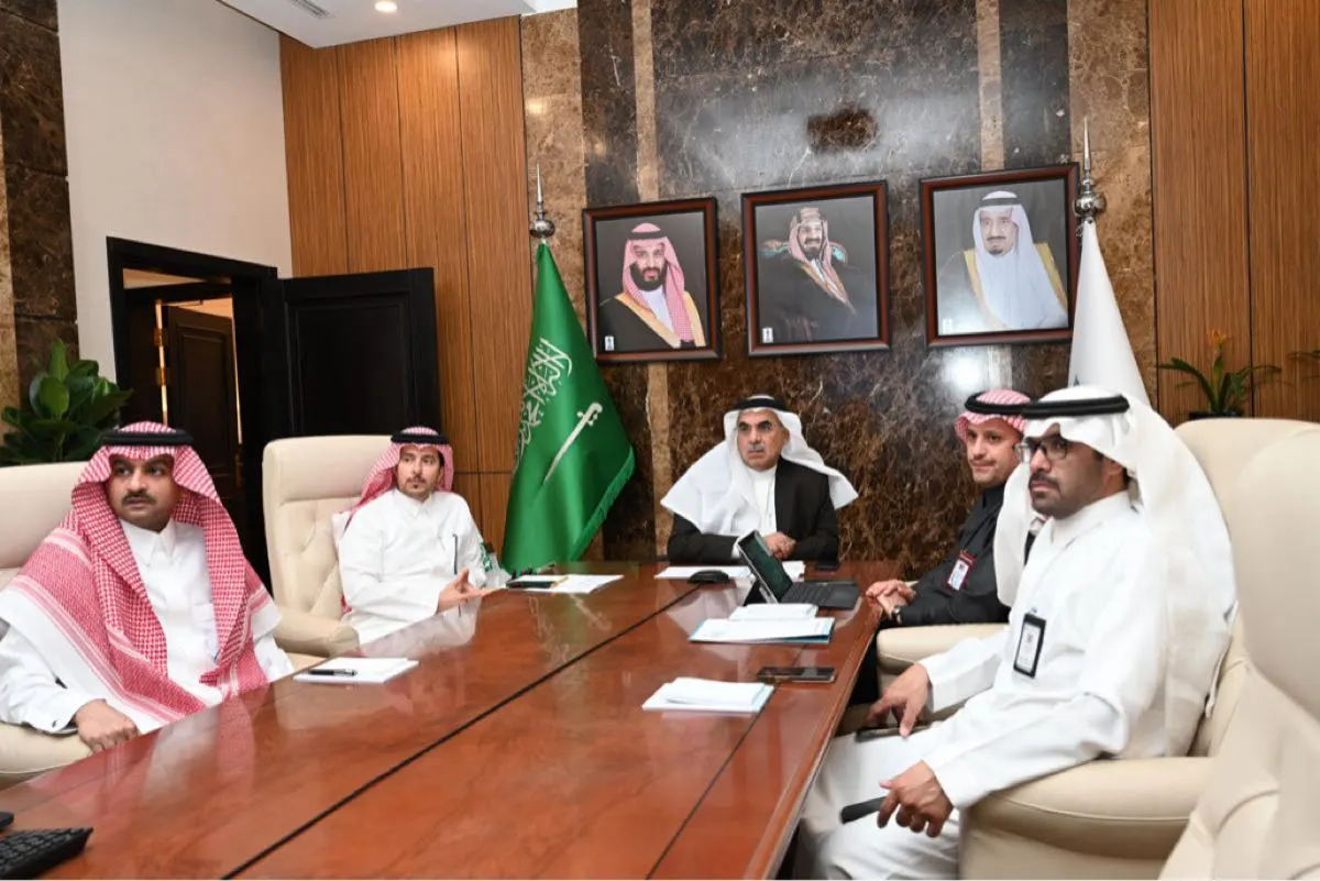 الشرقية.. متابعة أعمال المقاولين لتأهيل وسفلتة الشوارع