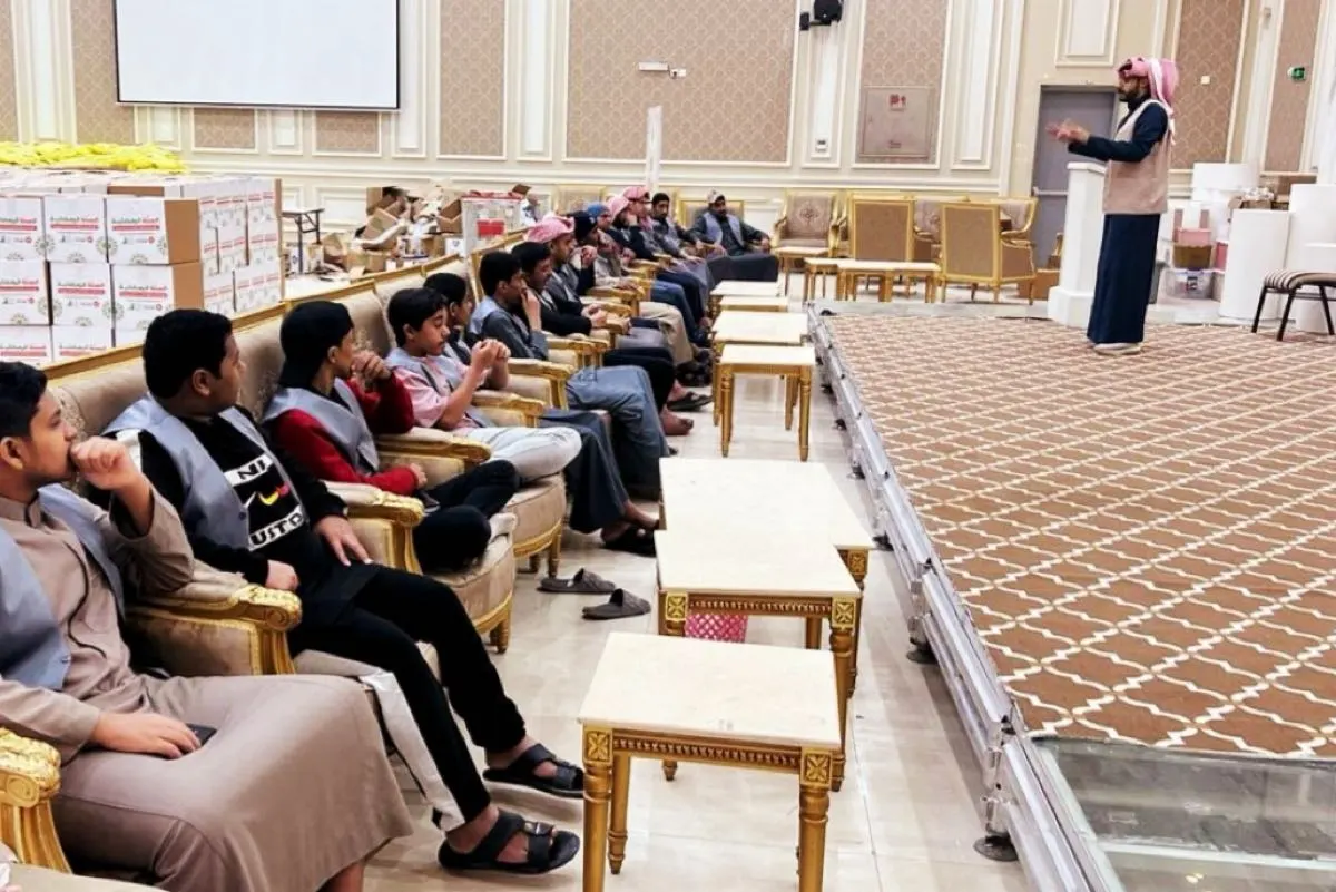 تعريف متطوعي «العيون الخيرية» بآليات توزيع سلال رمضان