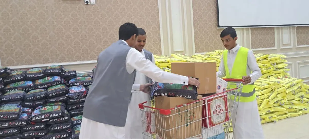 بتبرعات أهل الخير.. ”خيرية الأوجام“ تُنهي توزيع السلة الرمضانية لـ 188 أسرة