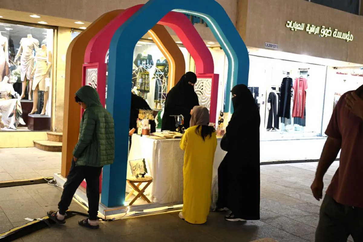 ”الغذاء والدواء“ تلزم الأسر المنتجة بترخيص منتجات العناية بالشعر
