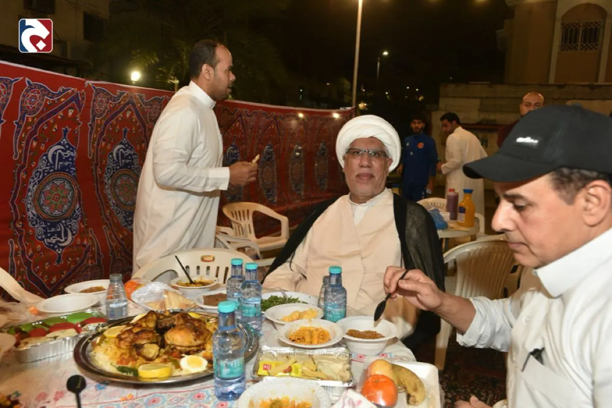 بهجة ومحبة وألفة.. فطور رمضاني يجمع أهالي حلة محيش