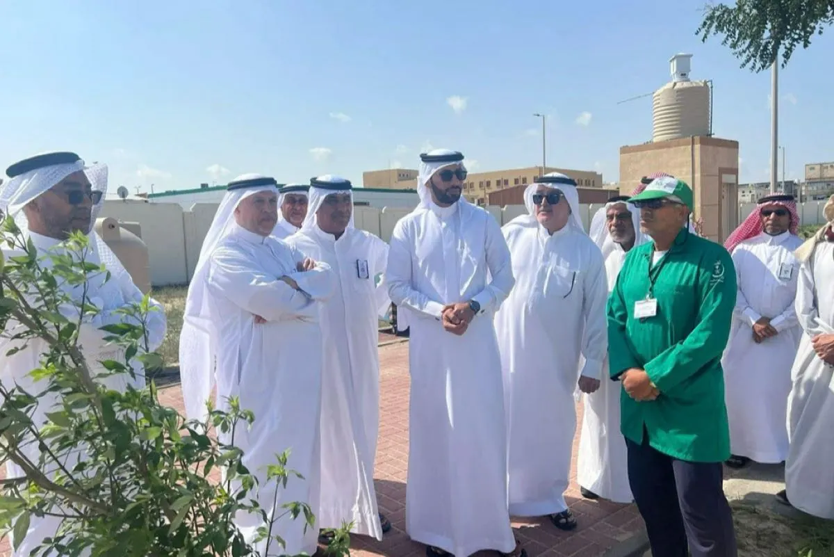 رئيس إكرام الموتى بالشرقية يزور مقبرة صفوى ويُشيد بخدماتها