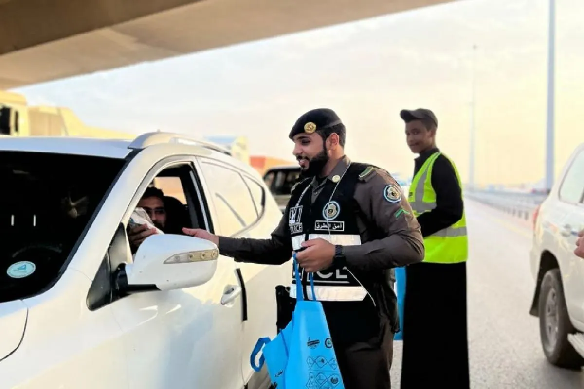 بمشاركة 2000 متطوع.. «أبشر بالفطور» توزع 100 ألف وجبة بالشرقية