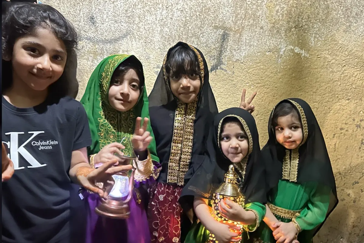 بالصور.. أدعية وأهازيج في «وداعية رمضان» بسنابس