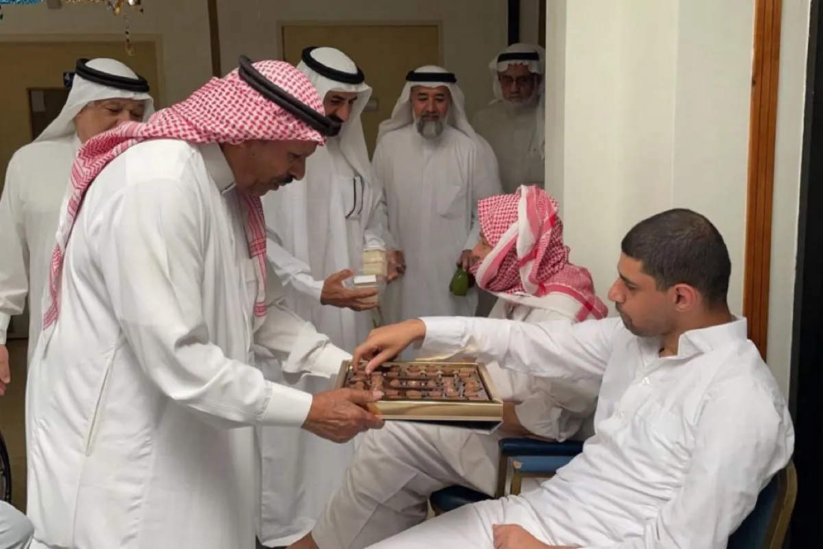 بمناسبة «الفطر».. معايدة نزلاء «سعادة» من المسنين وذوي الإعاقة