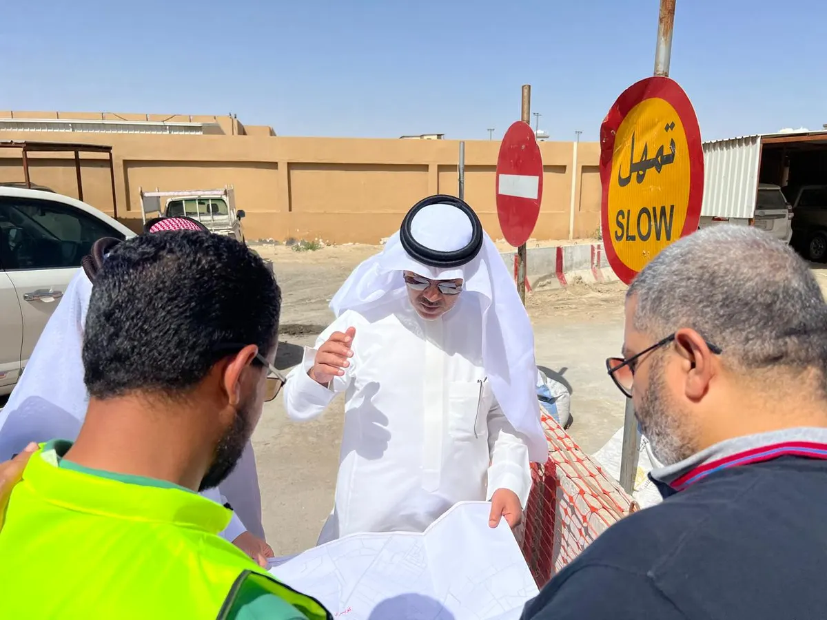 رئيس بلدية القطيف يتفقد نسب إنجاز المشروعات التنموية والخدمية