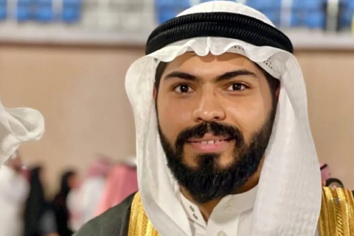 القطيف.. حسن آل فردان ينال البكالوريوس في الطب البشري