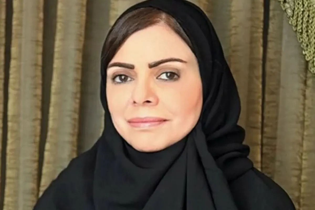الذكاء الاصطناعي: هل يُهدد مستقبل البشرية أم يُعزز قدراتها؟