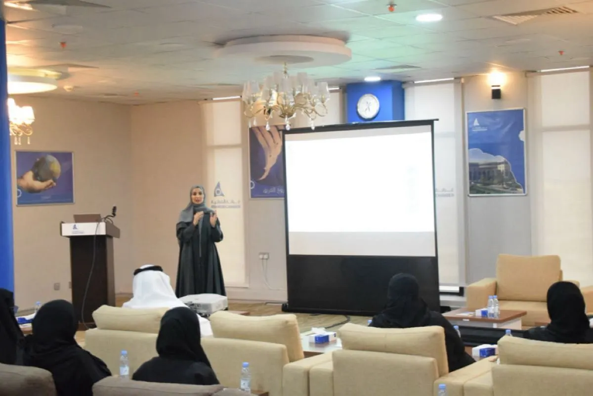 التعاملات وإدارة المهام.. محاور «الاحترافية في بيئة العمل» بالقطيف