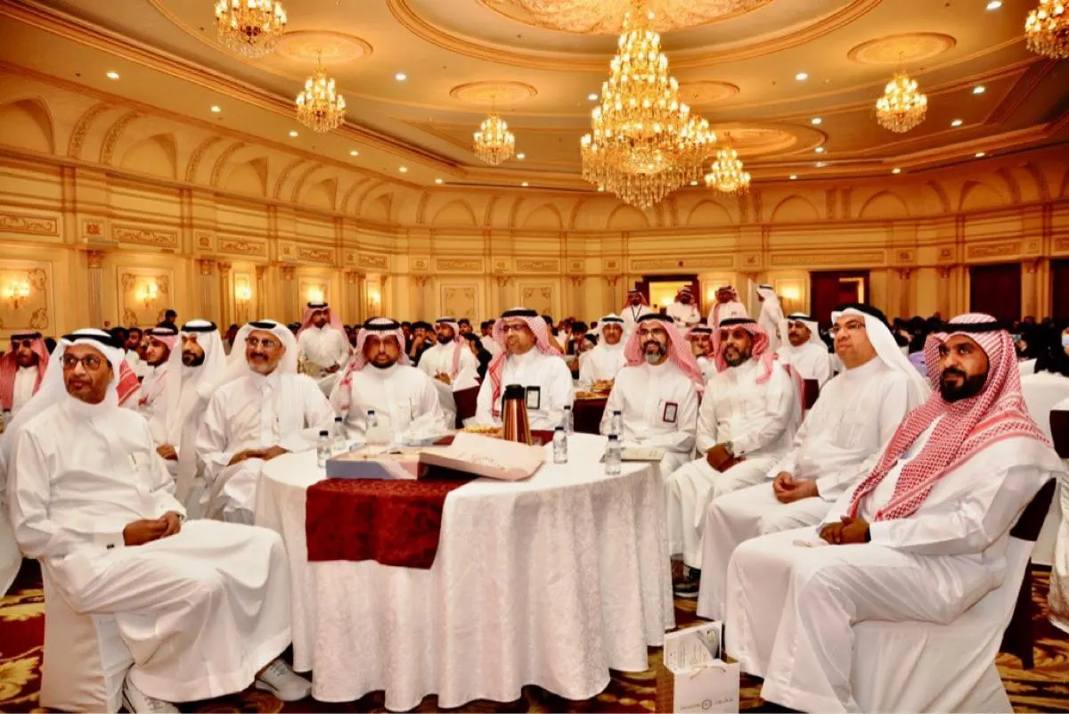 1344 طالبًا مستفيدًا من برنامج «التحصيلي ثابر» في سيهات