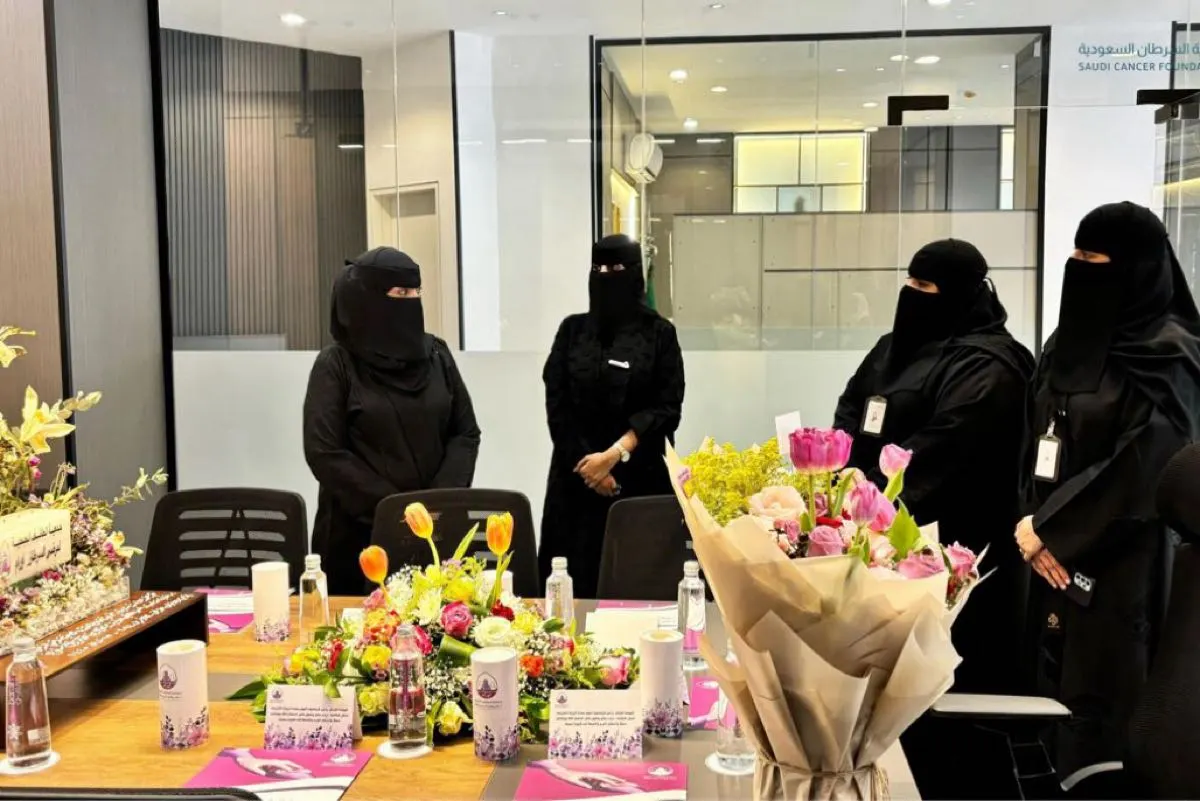 خبرة 20 عامًا.. نقل تجربة «جمعية السرطان» لـ «أورام الطائف»