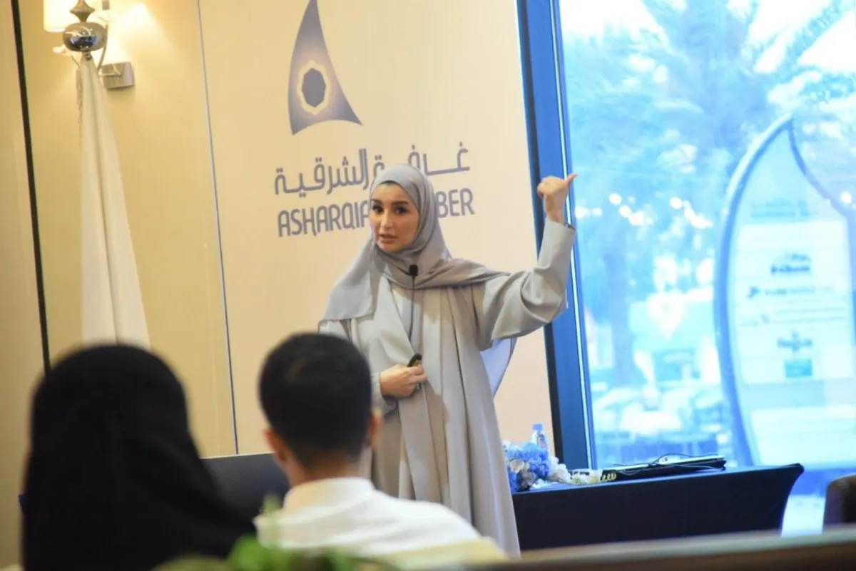 «الاحترافية في بيئة العمل» تعزز كفاءات الموظفين