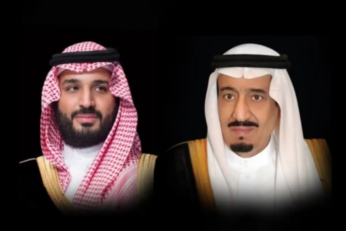 القيادة تعزي في وفاة الرئيس الإيراني ومرافقيه