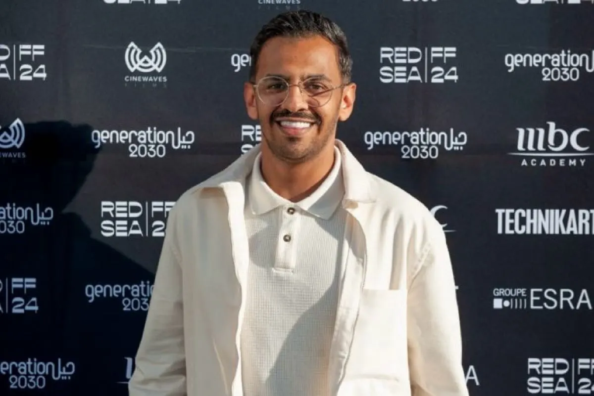 ”العوجان“ يستعد لتقديم أول ستاند كوميدي في فرنسا