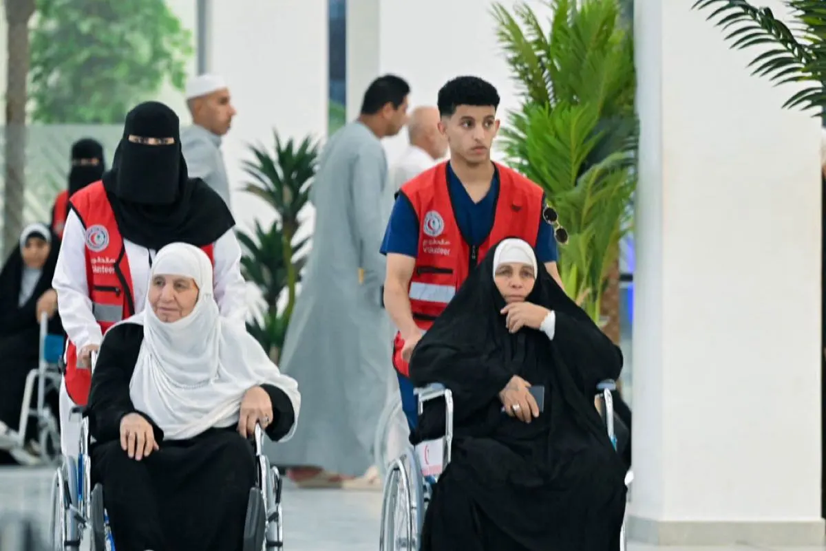 بالصور.. حجاج العراق يغادرون محملين بهدية خادم الحرمين الشريفين