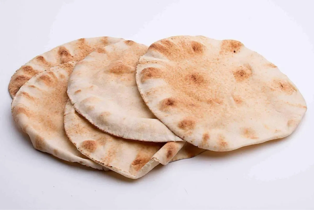 خبير يحذر: مضافات الخبز الحديث تزيد مخاطر السكري ومشاكل القولون
