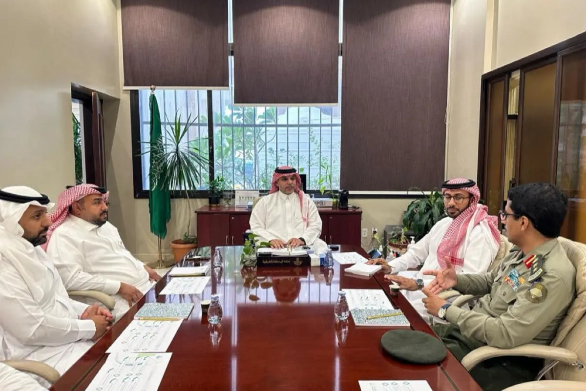 3 جهات حكومية تناقش رفع معدلات الامتثال البلدي بالشرقية