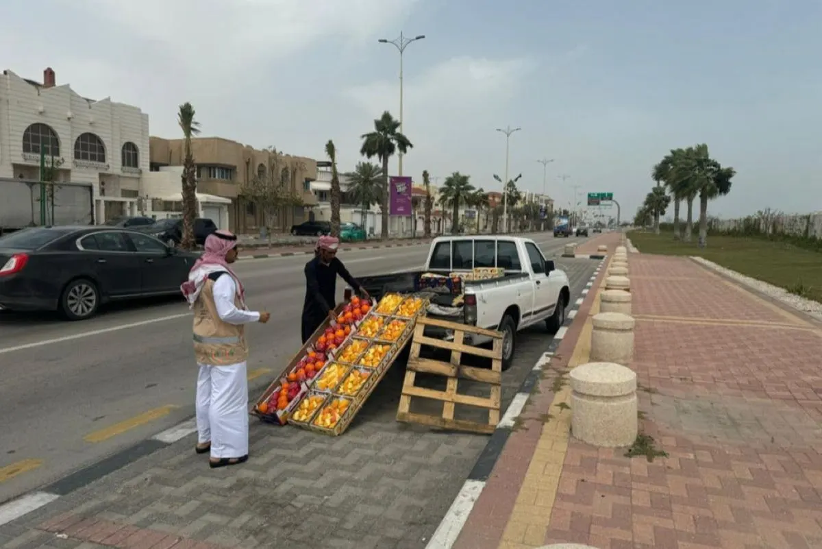 ضبط 109 باعة جائلين ورفع 27 ألف طن متروكات في أسواق الشرقية