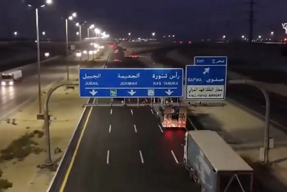 28 كيلومترًا من الصيانة الشاملة على طريق ”الظهران - الجبيل السريع“