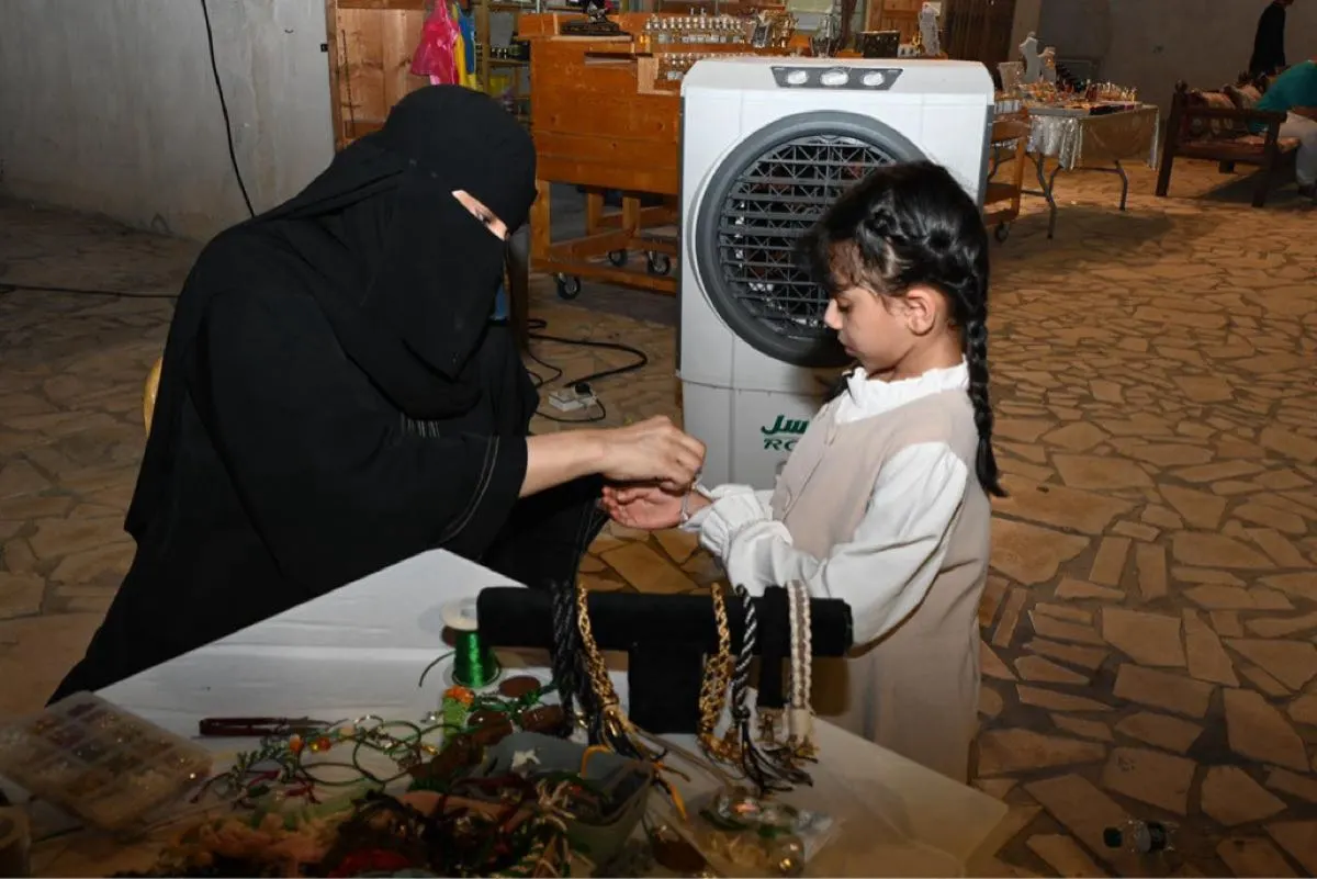 الأحساء.. 15 ركنًا تبرز إبداعات 40 حرفية في معرض «سنع»