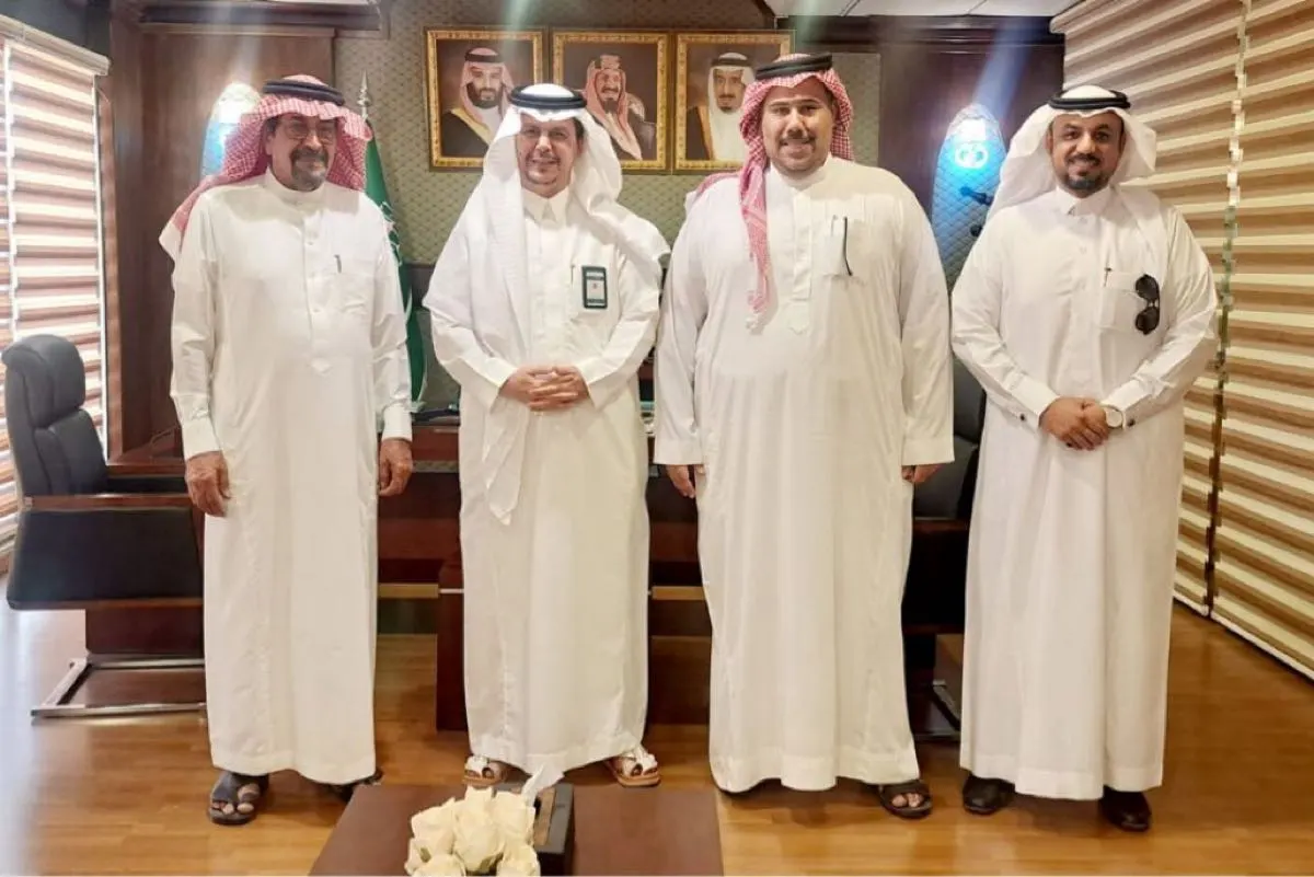 وفد من ”العيون الخيرية“ يبحث أوجه التعاون مع تعليم الأحساء