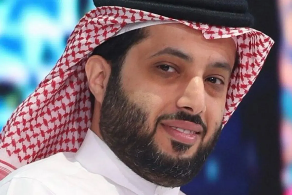 المستشار آل الشيخ يحذر من الفتنة الإلكترونية ويدعو إلى التلاحم الخليجي
