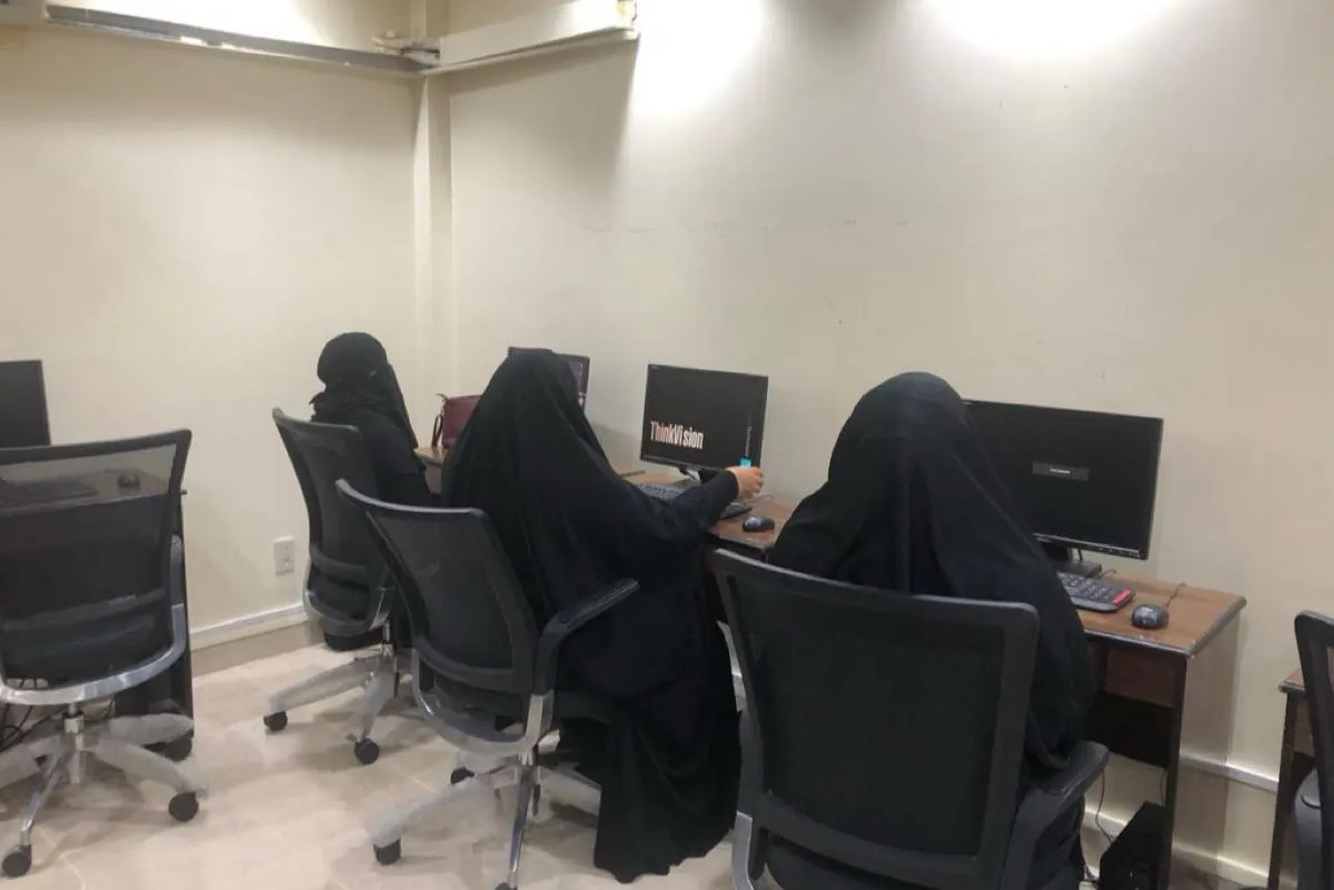 135 مستفيدة من 13 دورة «تمكين حرفي» في «خيرية القطيف»