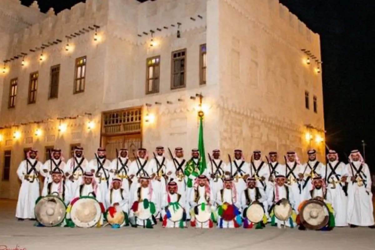 العرضة السعودية والأغاني الوطنية في فعاليات «اليوم الوطني 94» بوسط العوامية