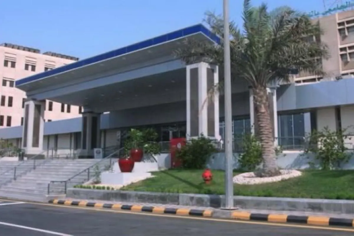 جراحة نادرة تخلص طفل من «الضخامة الشقيّة» بـ «جامعي بالخبر»