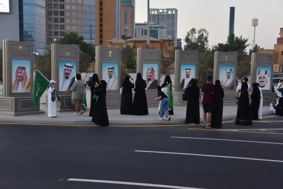 الخبر.. 44 مجسمًا جماليا ومسيرة للخيول وألعاب نارية في احتفالات اليوم الوطني