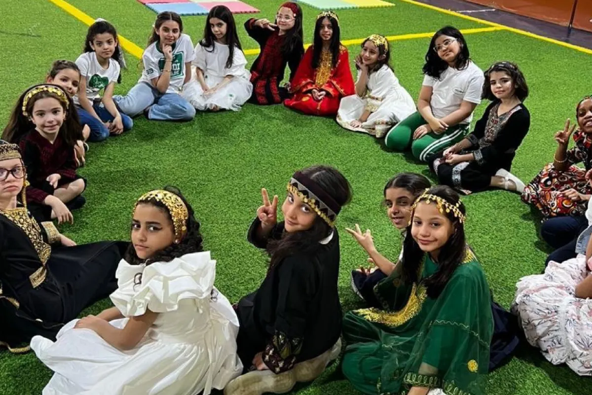 «نحن أبناء كوكب الأرض» يعزز الانتماء والهوية لدى الطلاب