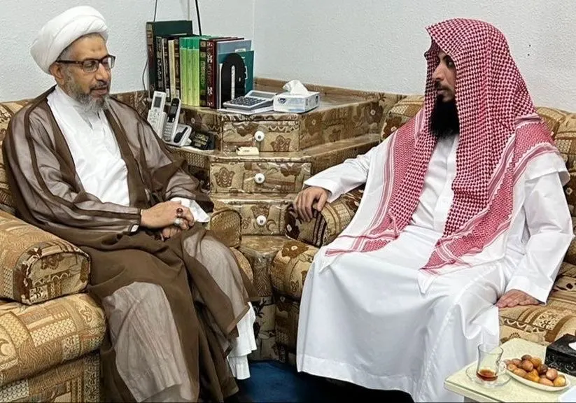 المحامي العمري يشدد على دور المسؤولية الاجتماعية في لقاء مع الشيخ المهدي بصفوى