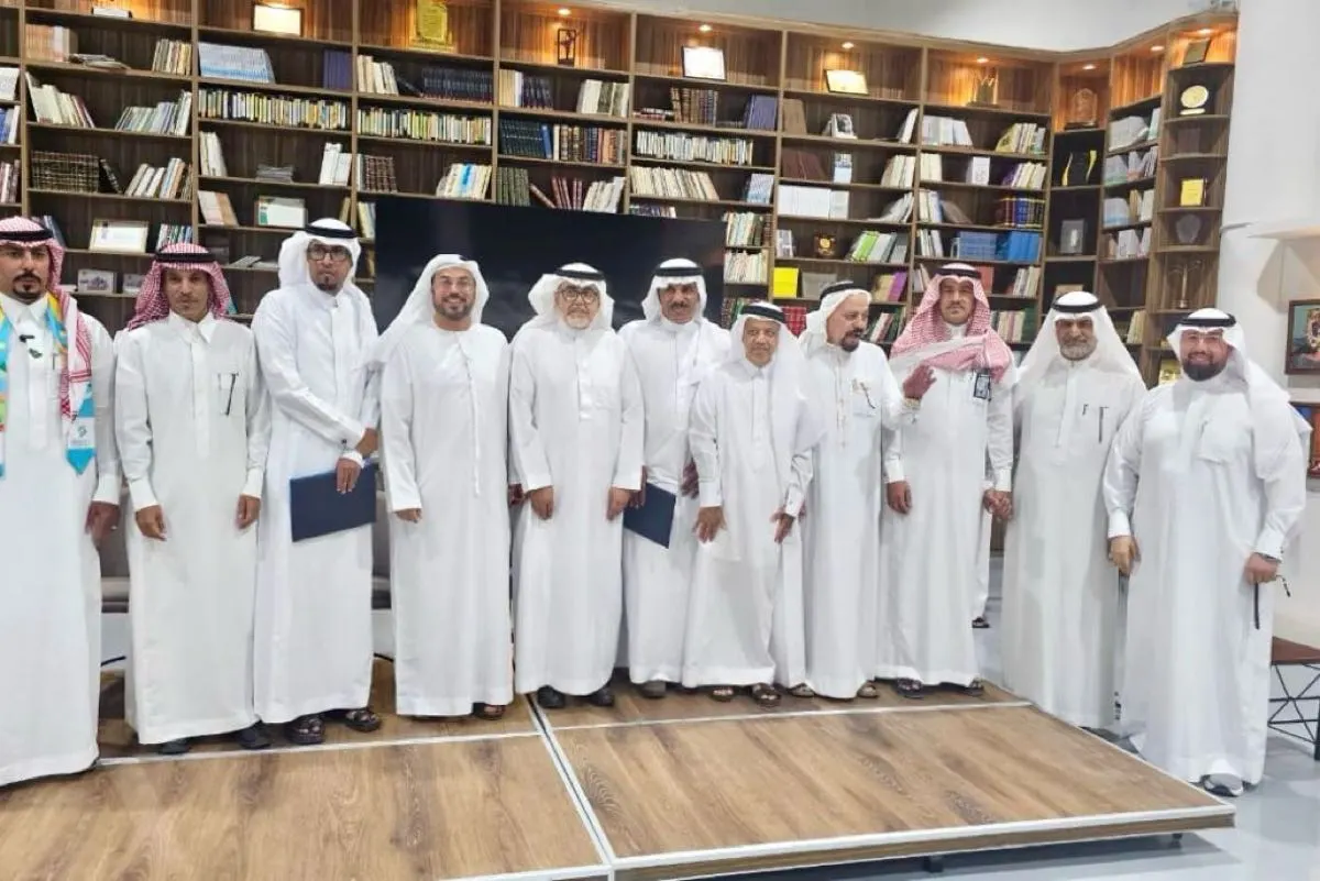 بالصور.. شعراء الوطن يتغنون بأمجاد المملكة في أمسية ابن المقرب
