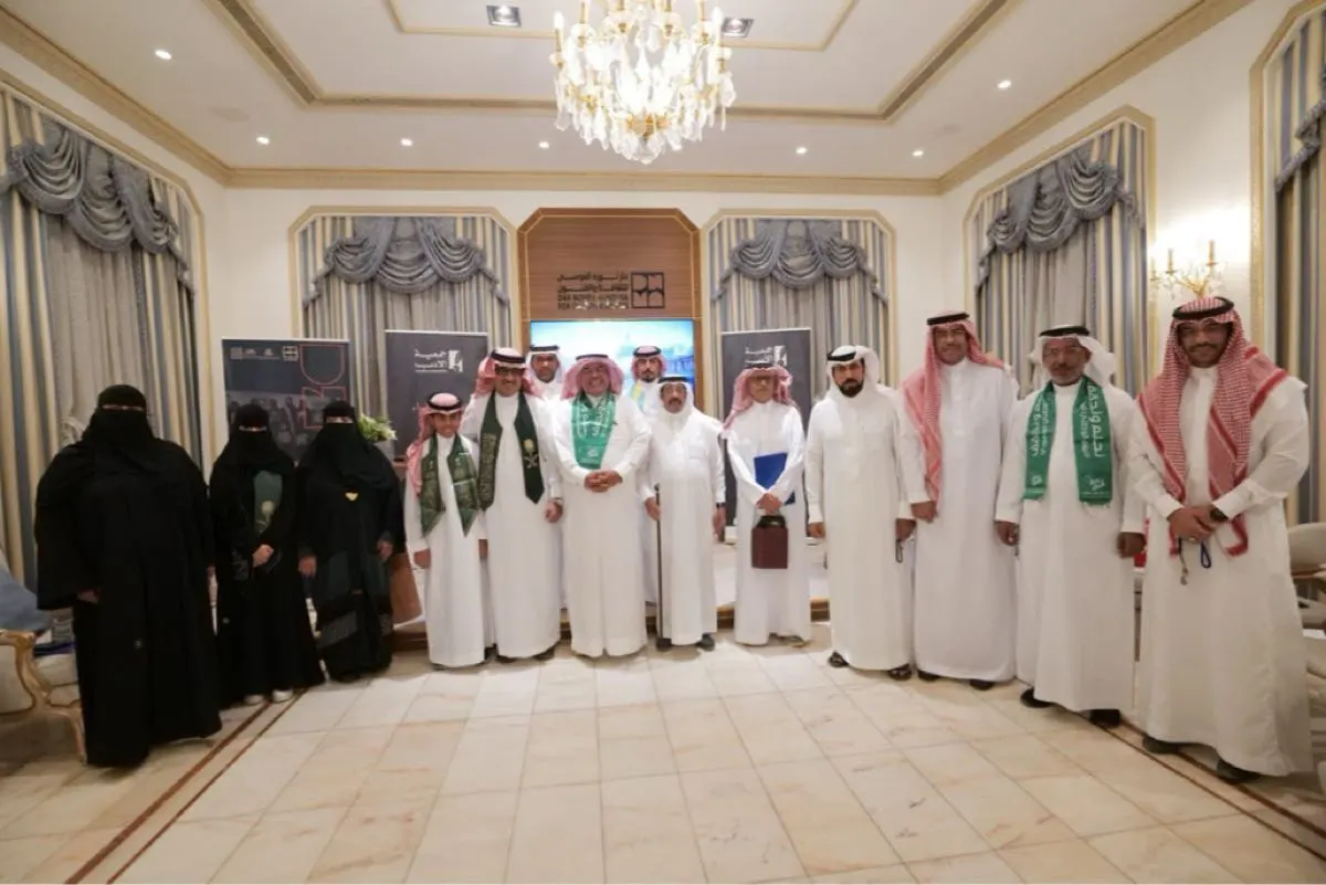 شعر نبطي ونقد أدبي وفنّ تشكيلي في احتفاء «أدب الأحساء» باليوم الوطني