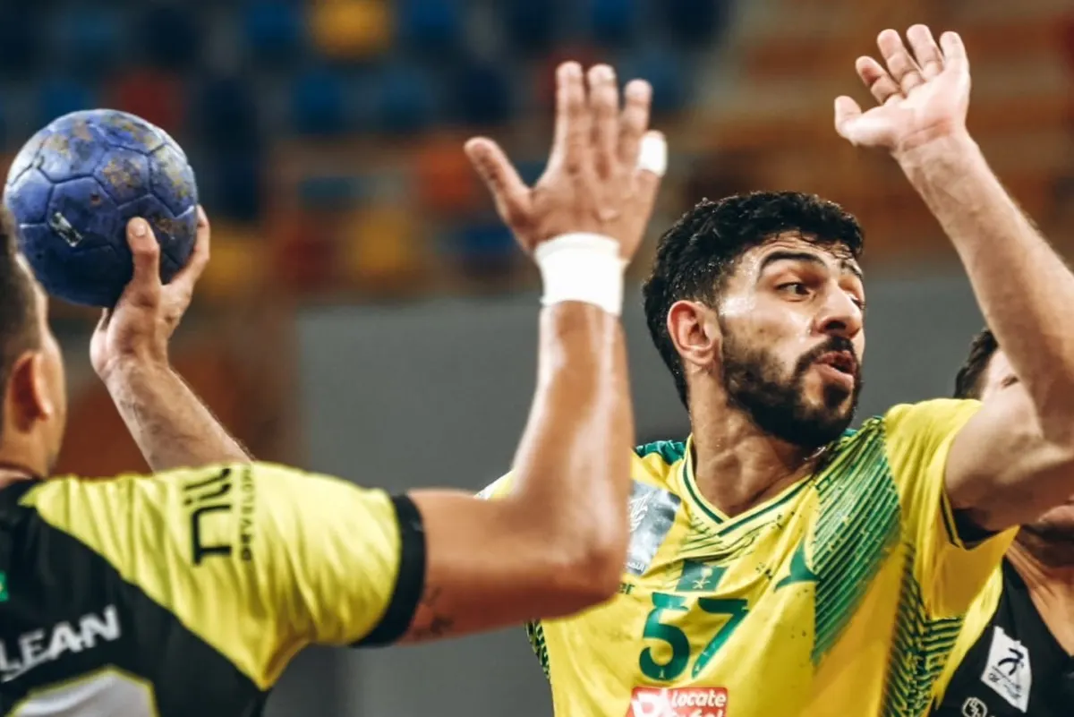 الخليج يتخطى تاوباتي البرازيلي في بطولة العالم للأندية لكرة اليد